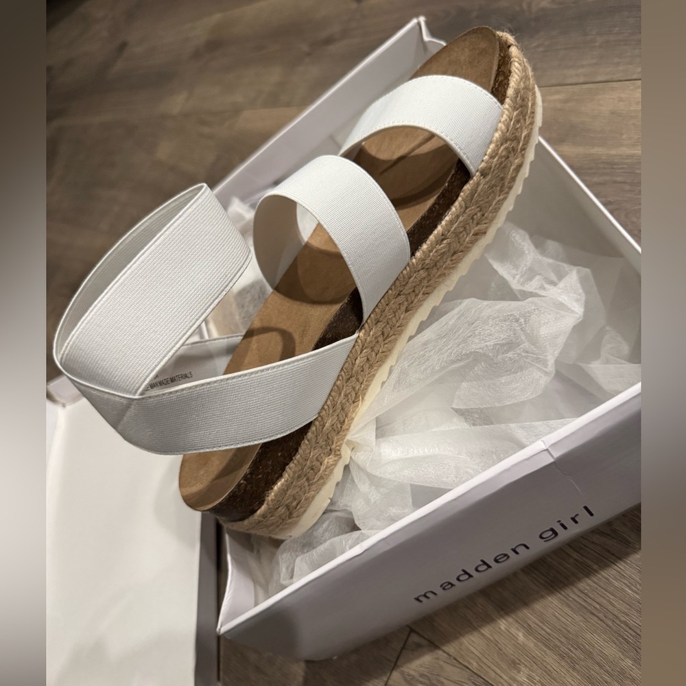 Madden girl sandal 👡NWT